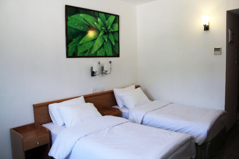 Ararat Hotel Витлеем Екстериор снимка